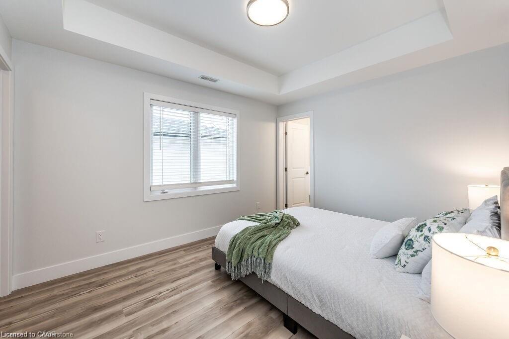 498 Karn Street, Kitchener, ON - Indoor Photo Showing Bedroom