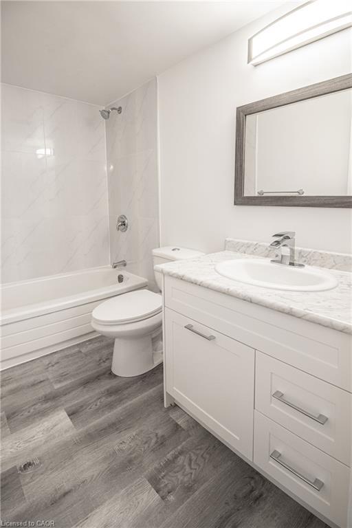 16-6287 O'Neil Street, Niagara Falls, ON - Indoor Photo Showing Bathroom