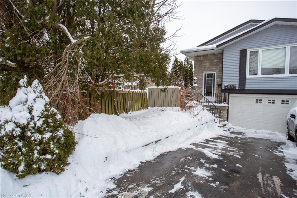2303 Malcolm Crescent, Burlington, ON - Outdoor
