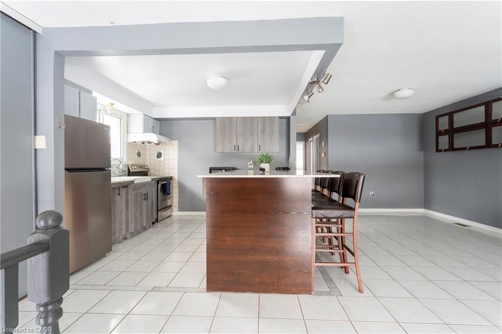 2303 Malcolm Crescent, Burlington, ON - Indoor