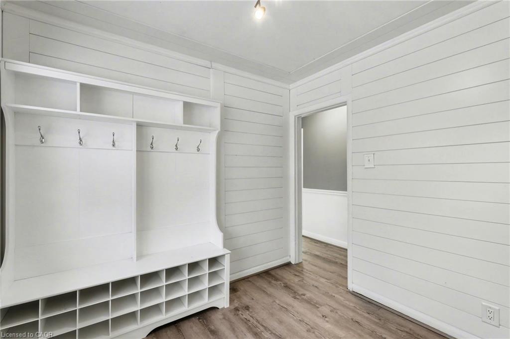 645 Riverside Drive, London, ON - Indoor