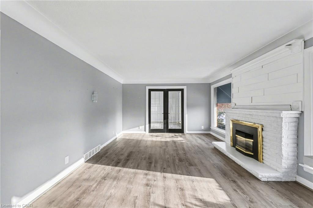 645 Riverside Drive, London, ON - Indoor With Fireplace