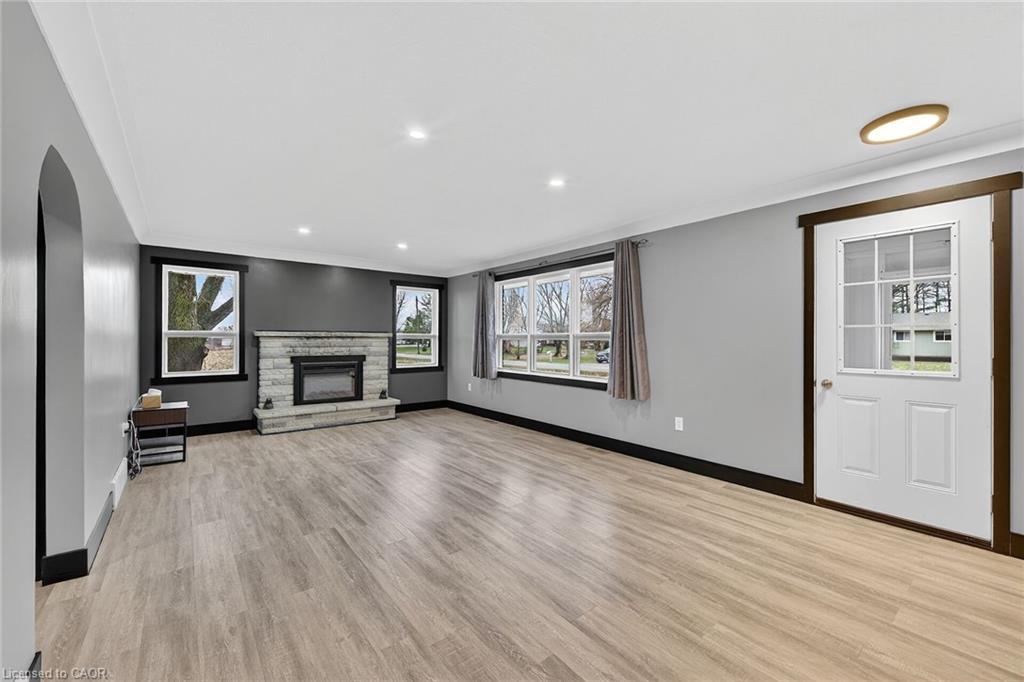 44090 Hendershot Road, Wainfleet, ON - Indoor With Fireplace