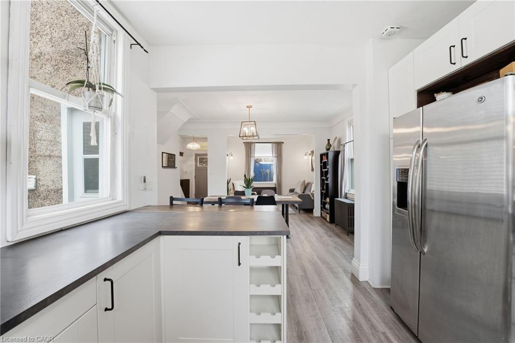 17 Minto Avenue, Hamilton, ON - Indoor