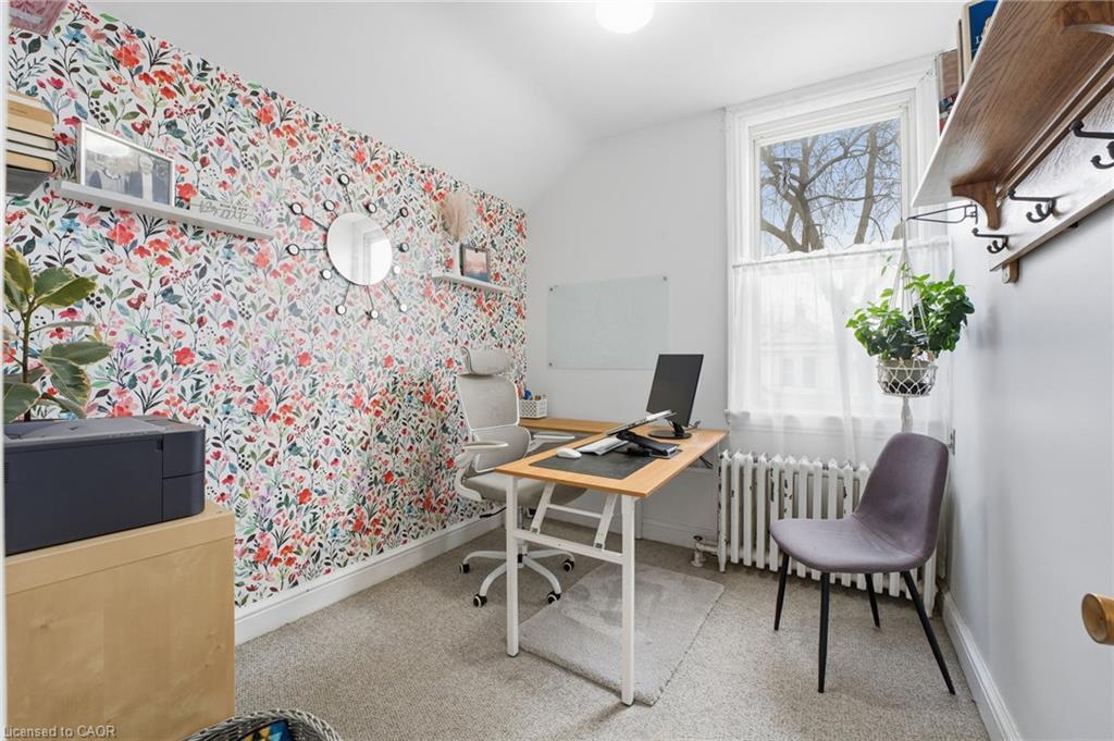17 Minto Avenue, Hamilton, ON - Indoor Photo Showing Office