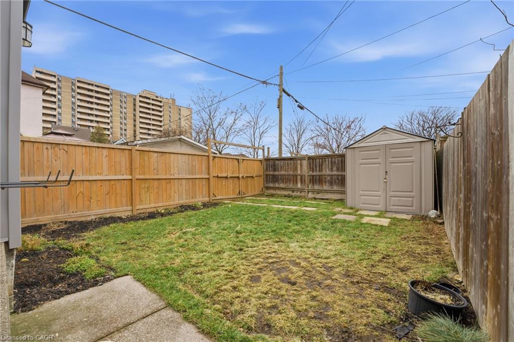 17 Minto Avenue, Hamilton, ON - Outdoor