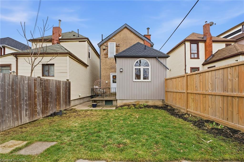 17 Minto Avenue, Hamilton, ON - Outdoor