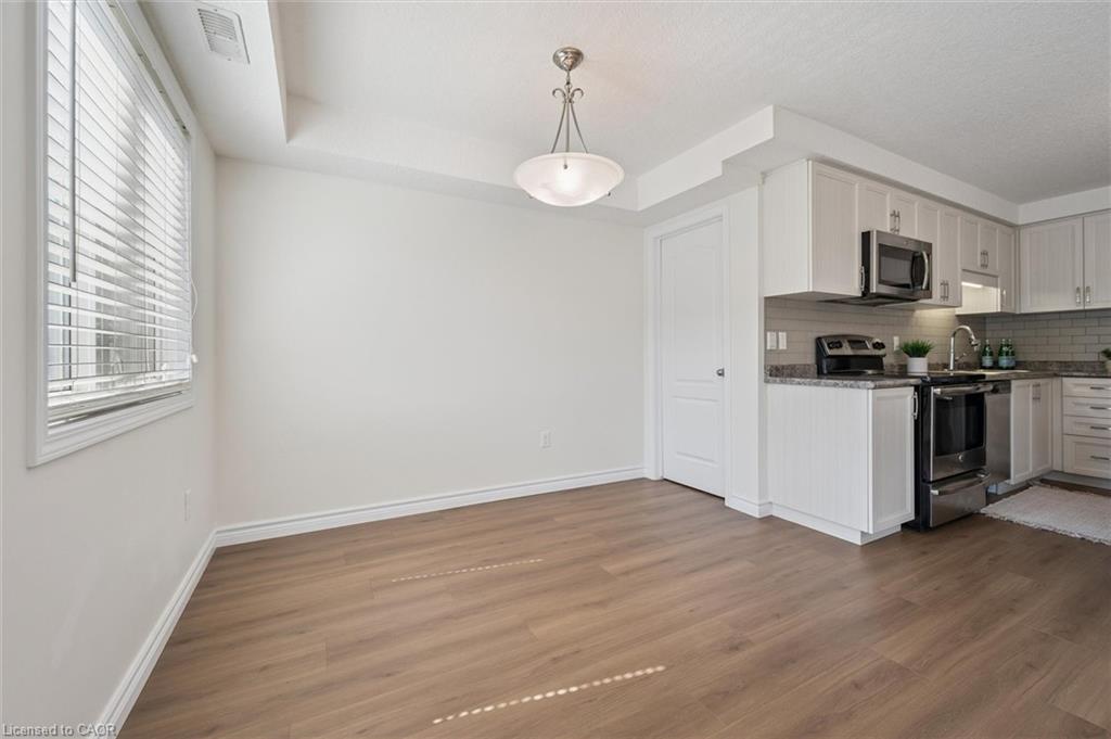 D-24 Sienna Street, Kitchener, ON - Indoor Photo Showing Kitchen