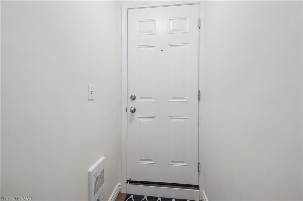D-24 Sienna Street, Kitchener, ON - Indoor Photo Showing Other Room