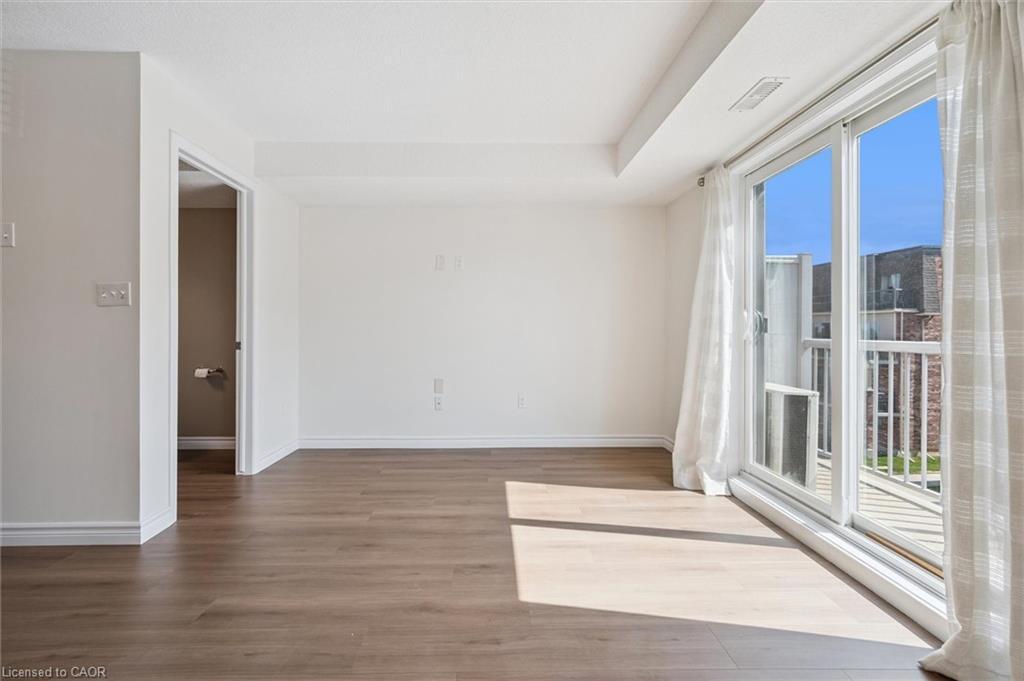 D-24 Sienna Street, Kitchener, ON - Indoor Photo Showing Other Room