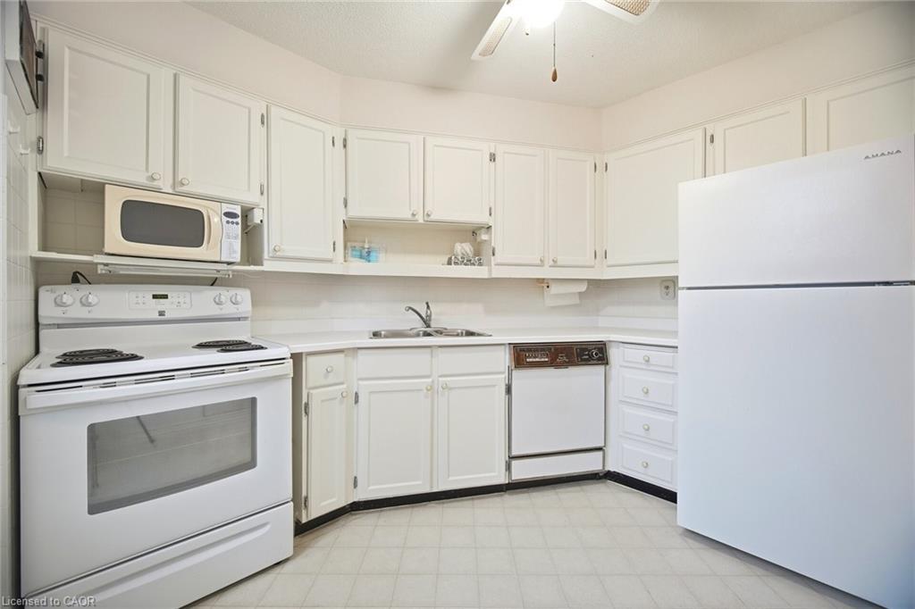 A21-296 Mill Road, Toronto, ON - Indoor Photo Showing Kitchen With Double Sink