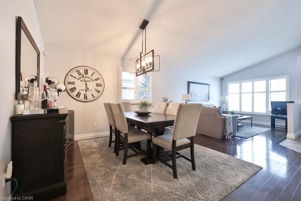 4191 Bianca Forest Drive, Burlington, ON - Indoor Photo Showing Dining Room