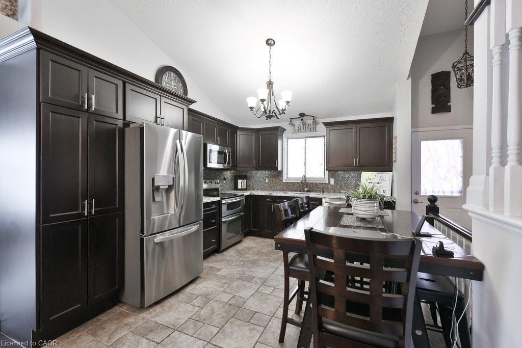 4191 Bianca Forest Drive, Burlington, ON - Indoor