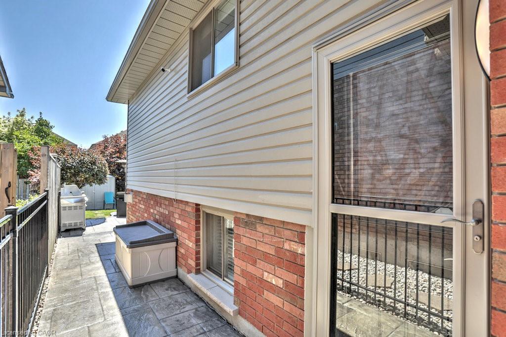 4191 Bianca Forest Drive, Burlington, ON - Outdoor With Deck Patio Veranda With Exterior