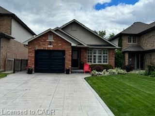 4191 Bianca Forest Drive, Burlington, ON - Outdoor With Facade