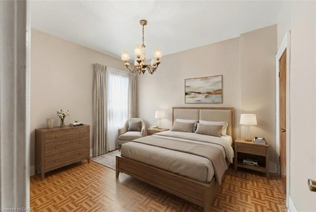 241 Robert Street, Hamilton, ON - Indoor Photo Showing Bedroom