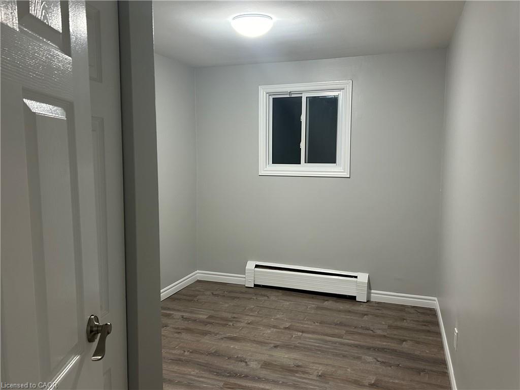 7-154 Elgin Street N, Cambridge, ON - Indoor Photo Showing Other Room