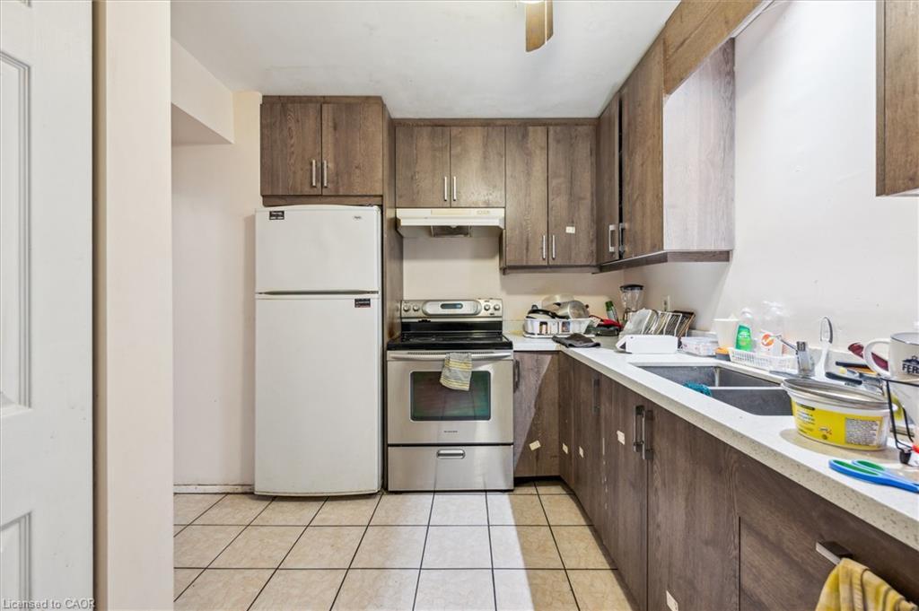 155 University Avenue E, Waterloo, ON