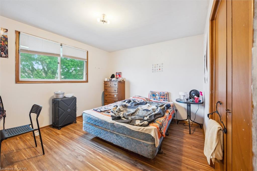 155 University Avenue E, Waterloo, ON