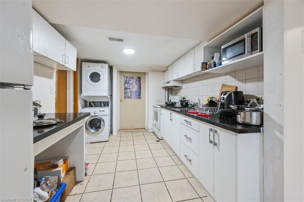 155 University Avenue E, Waterloo, ON