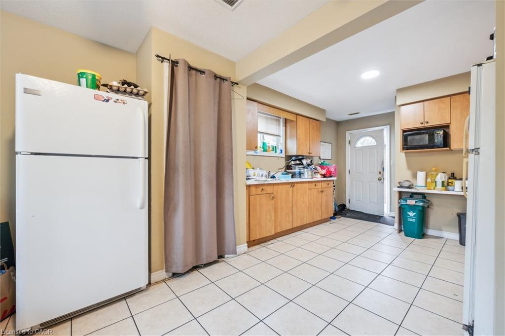 155 University Avenue E, Waterloo, ON