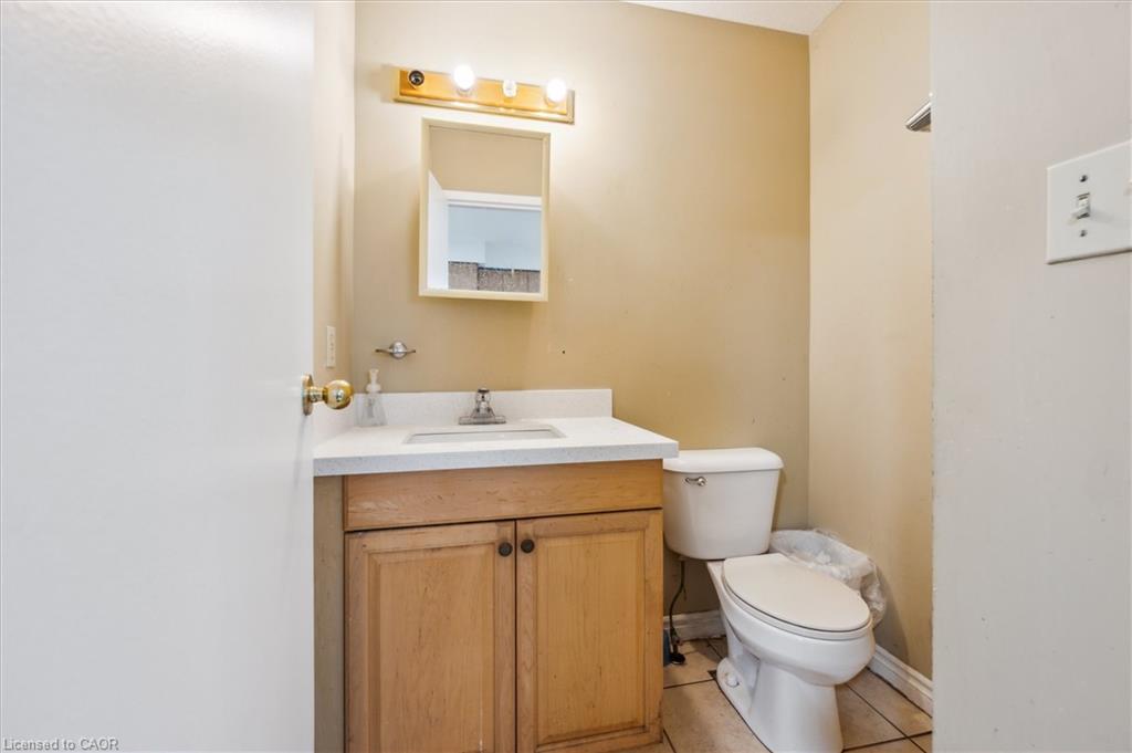 155 University Avenue E, Waterloo, ON