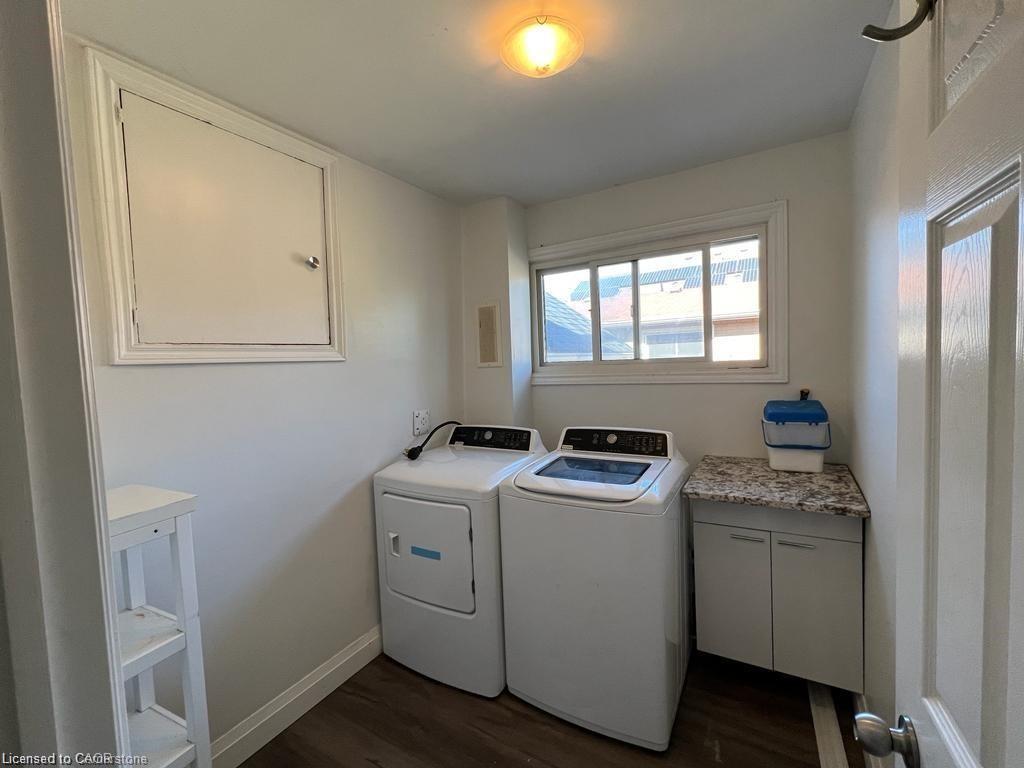 643 West 5Th Street, Hamilton, ON - Indoor Photo Showing Laundry Room