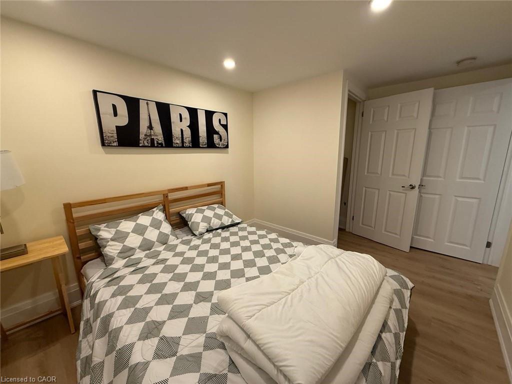 643 West 5Th Street, Hamilton, ON - Indoor Photo Showing Bedroom