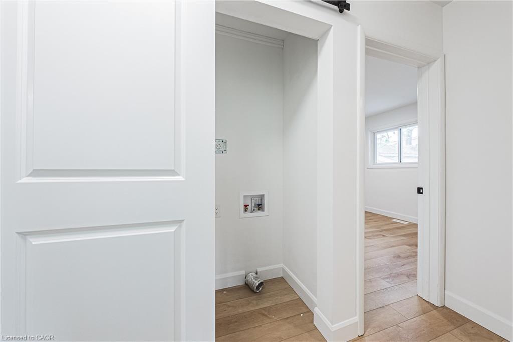 224 West 16Th Street, Hamilton, ON - Indoor Photo Showing Other Room