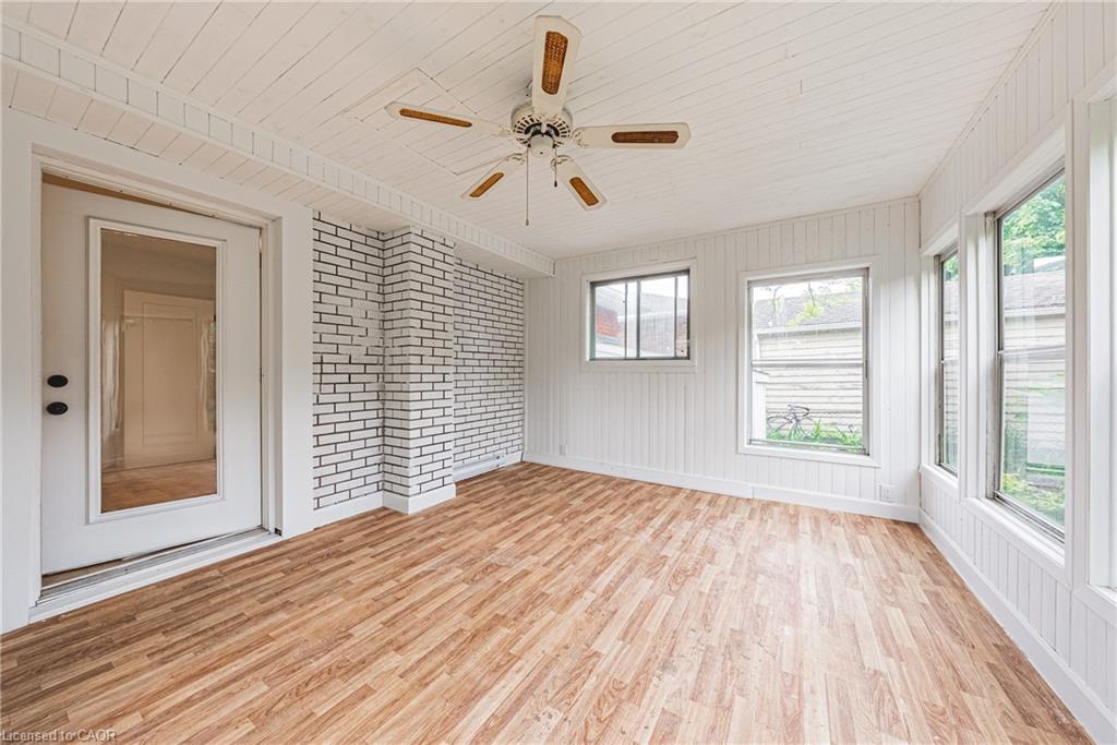 224 West 16Th Street, Hamilton, ON - Indoor Photo Showing Other Room