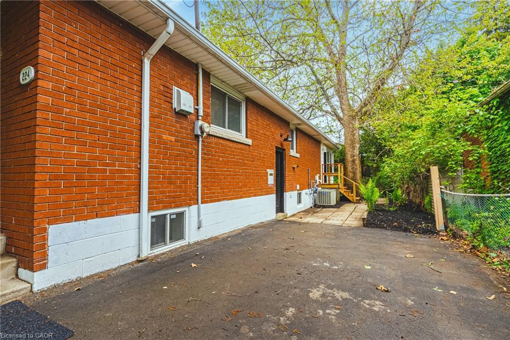 224 West 16Th Street, Hamilton, ON - Outdoor With Exterior