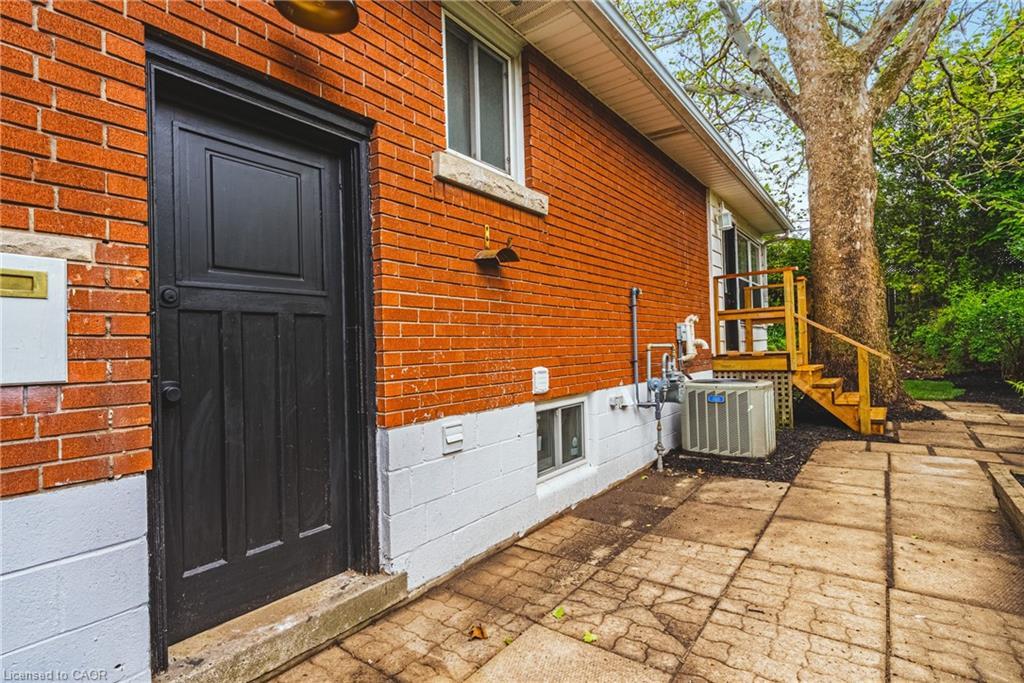 224 West 16Th Street, Hamilton, ON - Outdoor With Exterior