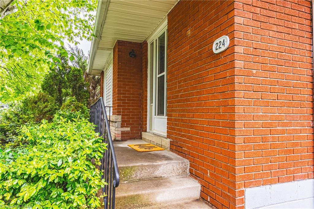 224 West 16Th Street, Hamilton, ON - Outdoor With Exterior