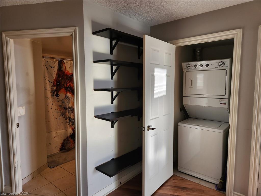 2922-700 Humberwood Boulevard, Etobicoke, ON - Indoor Photo Showing Laundry Room