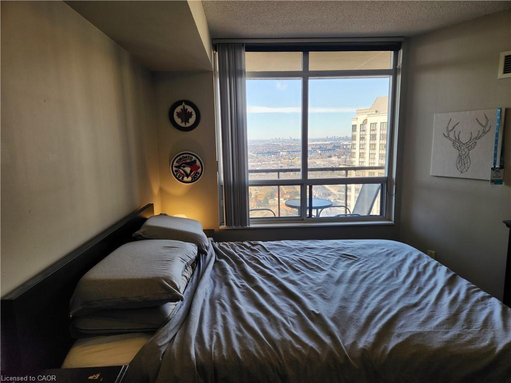 2922-700 Humberwood Boulevard, Etobicoke, ON - Indoor Photo Showing Bedroom