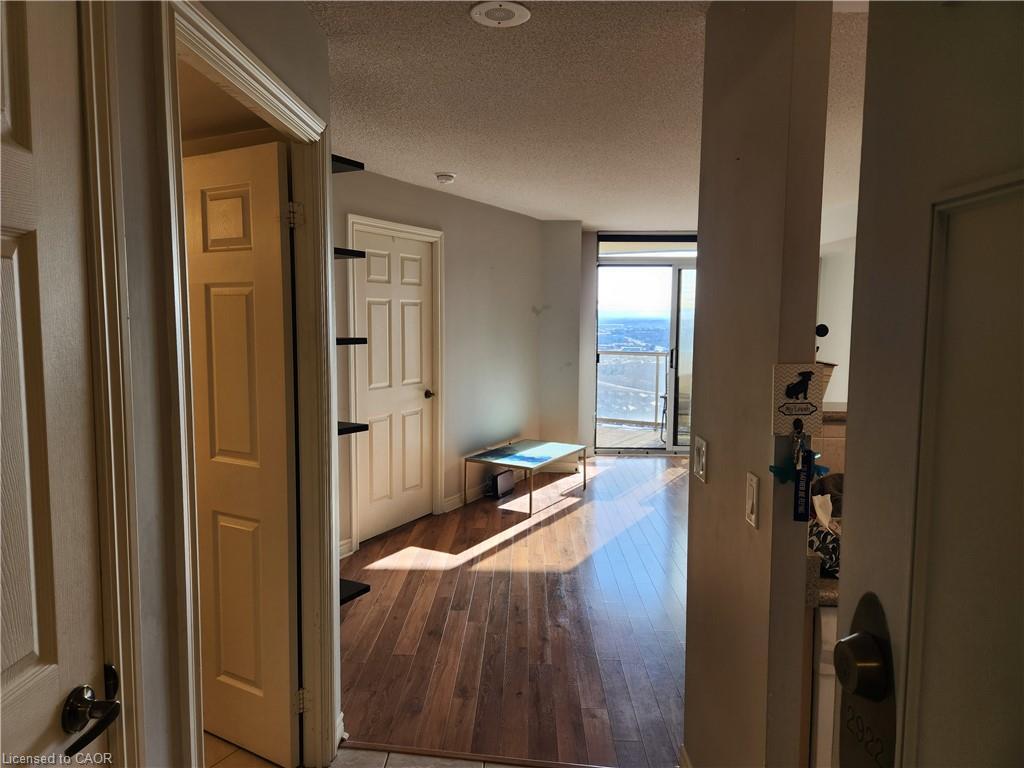 2922-700 Humberwood Boulevard, Etobicoke, ON - Indoor Photo Showing Other Room