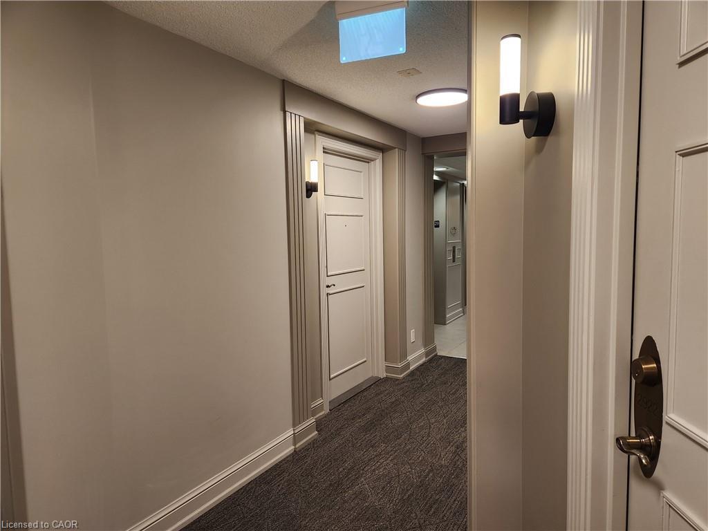 2922-700 Humberwood Boulevard, Etobicoke, ON - Indoor Photo Showing Other Room