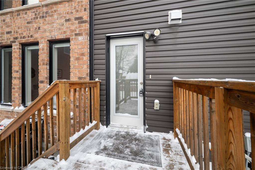 1242 King Street E, Kitchener, ON - Outdoor With Exterior