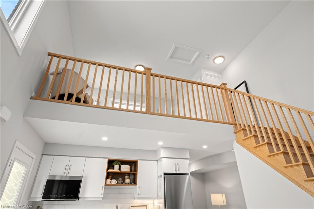 1242 King Street E, Kitchener, ON - Indoor Photo Showing Other Room