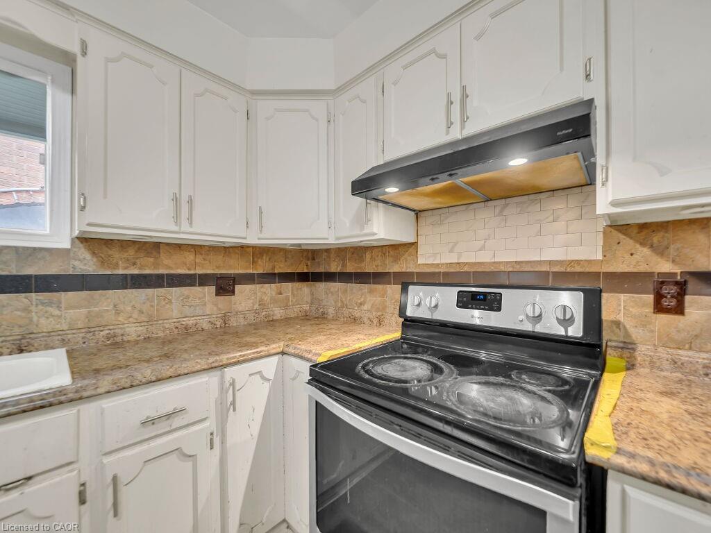 125 Stonyburn Crescent, Cambridge, ON - Indoor Photo Showing Kitchen