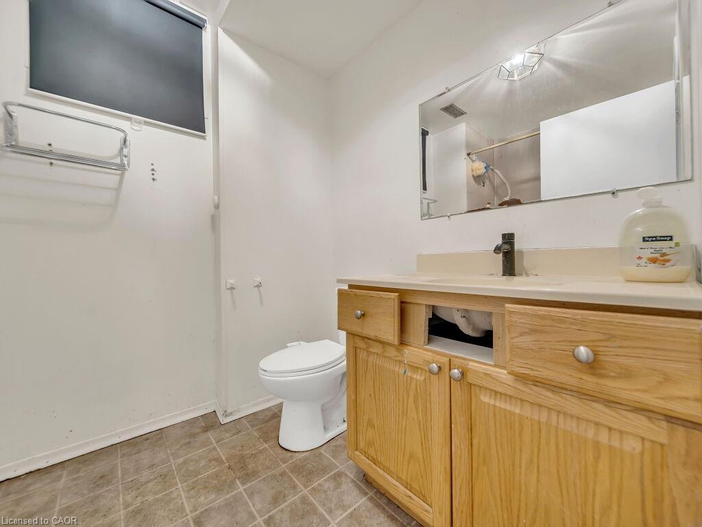 125 Stonyburn Crescent, Cambridge, ON - Indoor Photo Showing Bathroom
