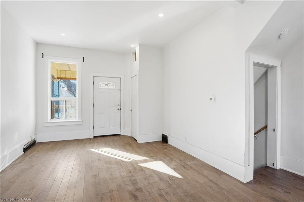 26 Murray Street W, Hamilton, ON