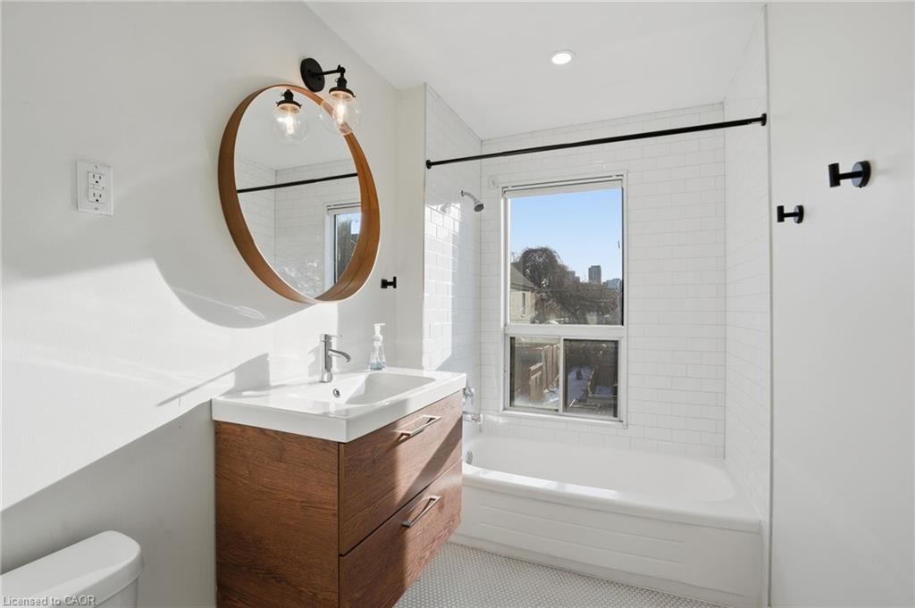 26 Murray Street W, Hamilton, ON