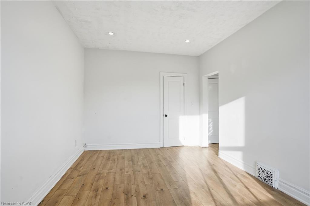 26 Murray Street W, Hamilton, ON