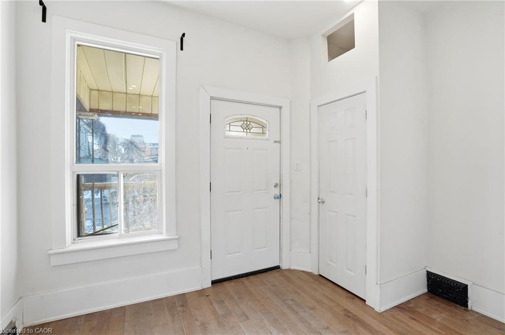 26 Murray Street W, Hamilton, ON