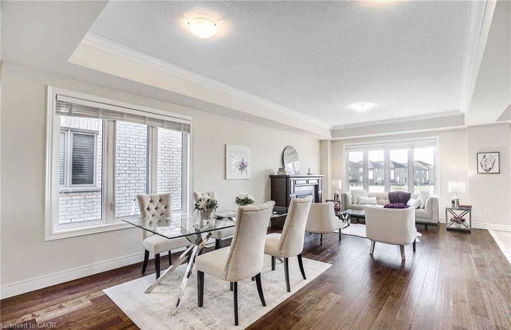 238 Nashville Circle, Hamilton, ON - Indoor Photo Showing Dining Room