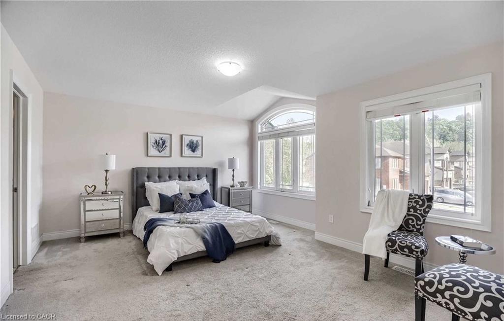 238 Nashville Circle, Hamilton, ON - Indoor Photo Showing Bedroom
