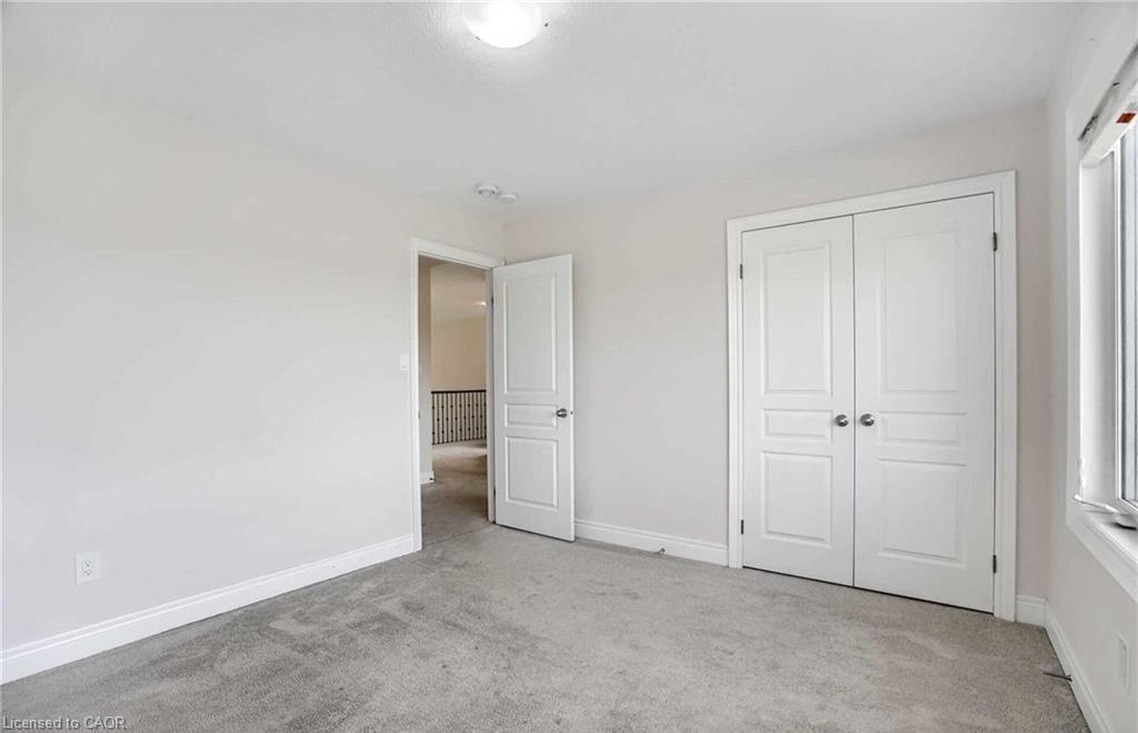 238 Nashville Circle, Hamilton, ON - Indoor Photo Showing Other Room