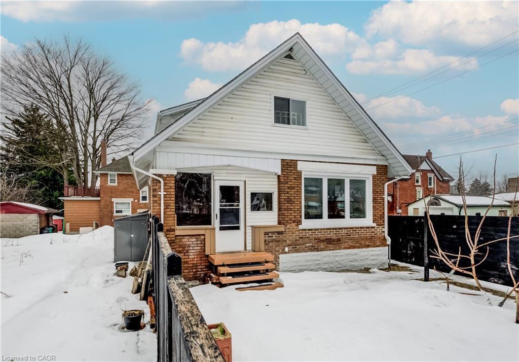 151 Courtland Avenue E, Kitchener, ON - Outdoor