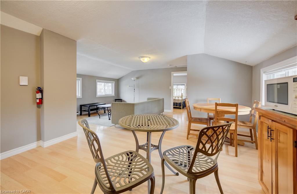 151 Courtland Avenue E, Kitchener, ON - Indoor Photo Showing Other Room